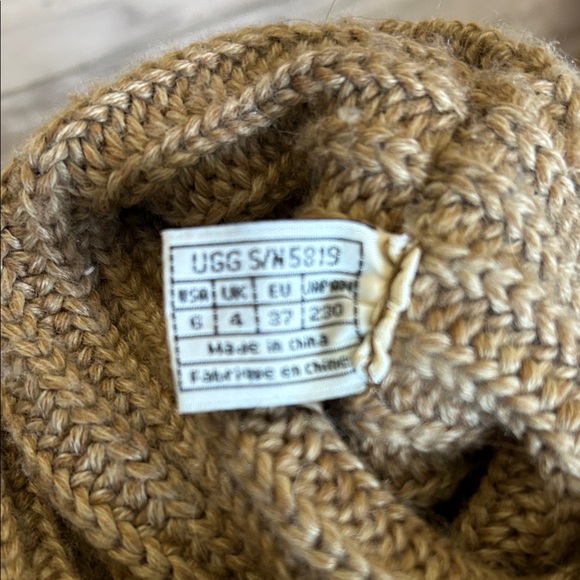 UGG Tan Knit Button Boots - Picture 5 of 6